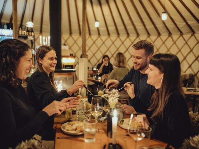 Advent, Fondue, Genuss, Jurte, Käse, Turm Areal, Weihnachten, Weihnachtszeit, Wein, Winter